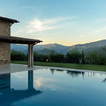 Villa Carlotta 8, Emma *