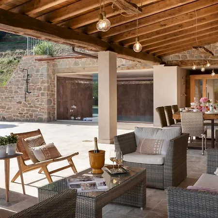 Carlotta 8, Emma Villa *