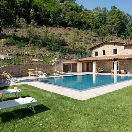 Villa Carlotta 8, Emma Pescia