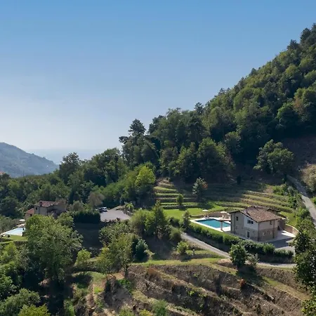 Villa Carlotta 8, Emma *