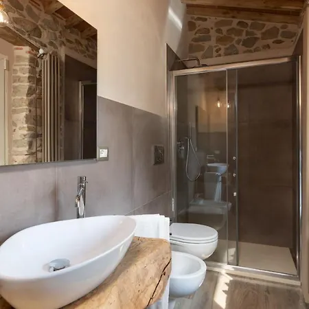 Villa Carlotta 8, Emma *